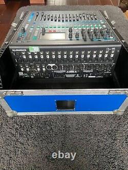 Allen & Heath QU-16 Digital Mixing Console with 4U mixer rack Swan flight case