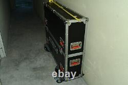 Gator Cases Tour SeriesG-TOURLCDV2-3743ATA LCD Case For 37-43? Screen