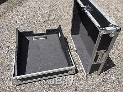 Mixer Flight Case Road Ready With Rack Rails
