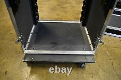Mixer Top Rack Case Made by Modern Case (Small) Used in Great Condition