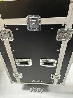 Odyssey 16U PA FZ1116W Rack/Road Case with 11U Slant Mixer Top + Rack Shelf