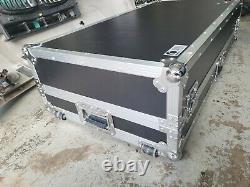Odyssey FZGSBM10W Glide Style DJ Coffin Case