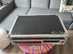 Odyssey Flight Case For Single Turntable (Battle Style) and 10 Dj Mixer