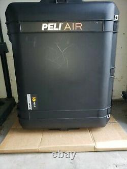 Pelican 1637 Peli Air Flight Case Black -Precut Foam Near Perfect Condition