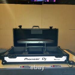 Pioneer Odyssey Flight FX Black 10? Mixer and Two Media Players with LED Panel
