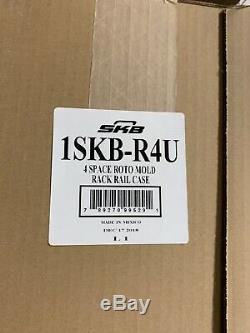 SKB 1SKB-R4U Portable Roto Molded 4U Rack Brand New