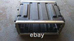 SKB 4U 4-Space molded rack case