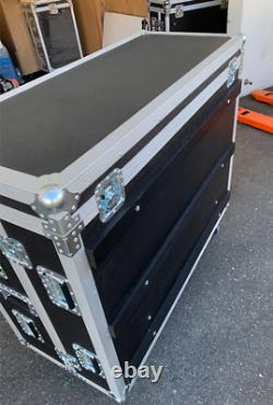 Yamaha CL5 Road Case Brand New with Shelf and Rack Space Casters & Doghouse